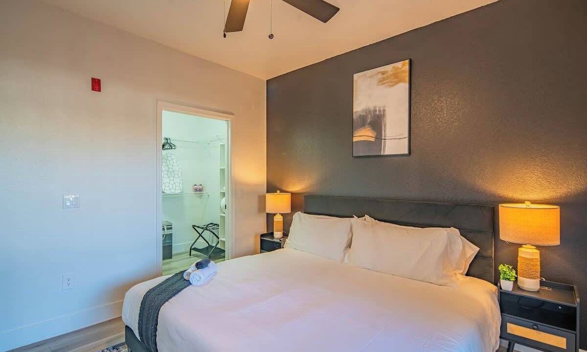 Photo of Bedroom in Glendale Sports and Entertainment District