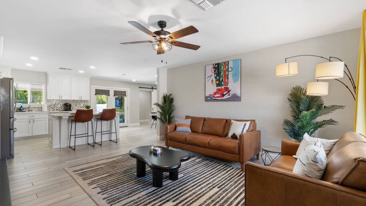 Photo of Livingroom in Evergreen