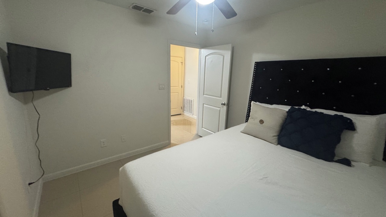 Photo of Bedroom in Edinburg