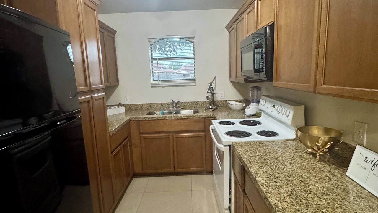 Photo of Kitchen in Edinburg