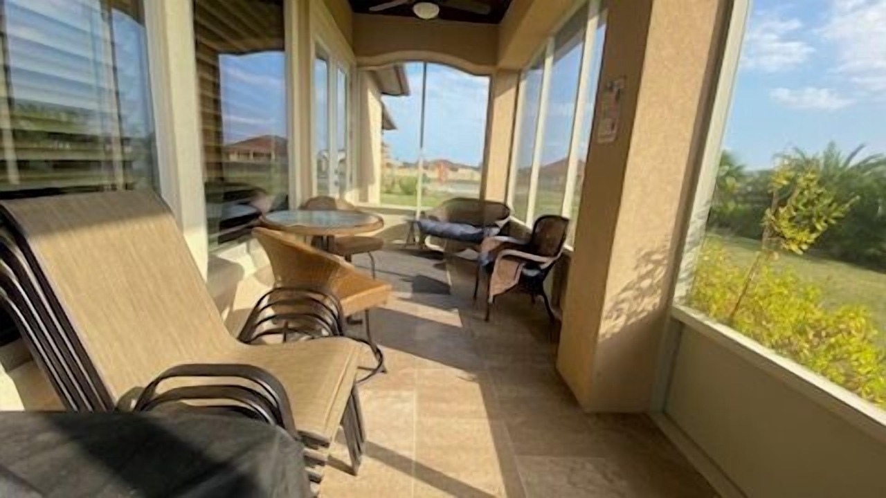 Photo of Patio Balcony in Laguna Vista
