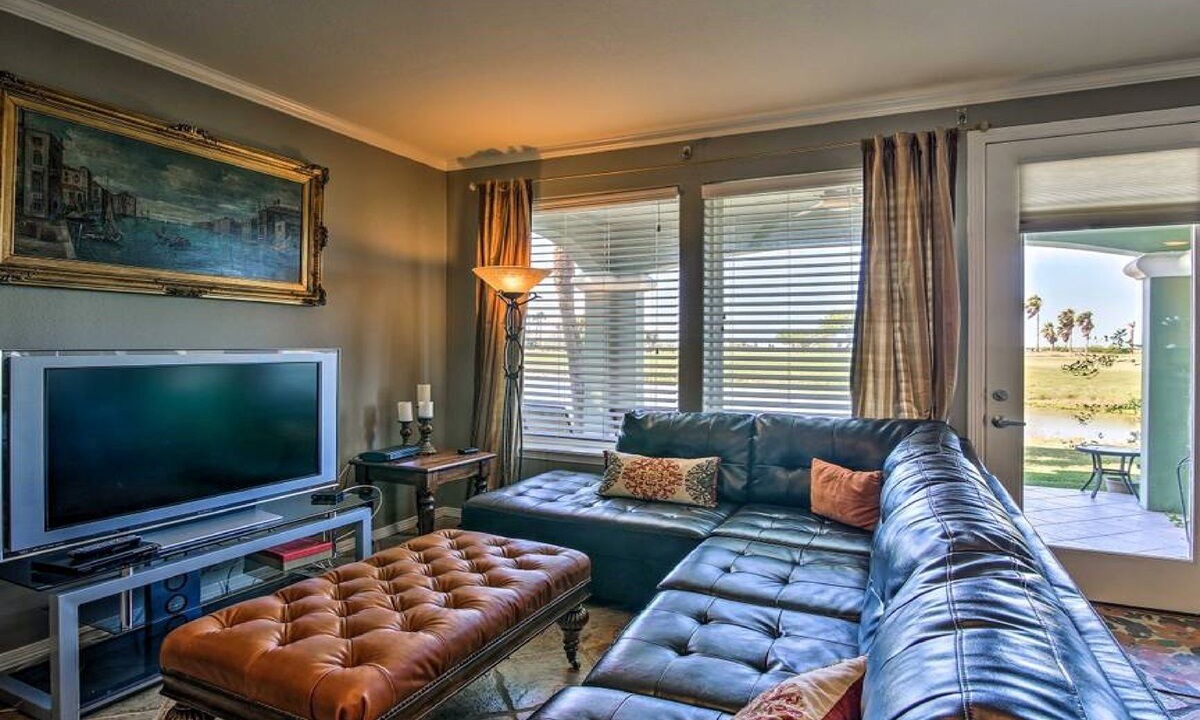 Photo of Livingroom in Laguna Vista