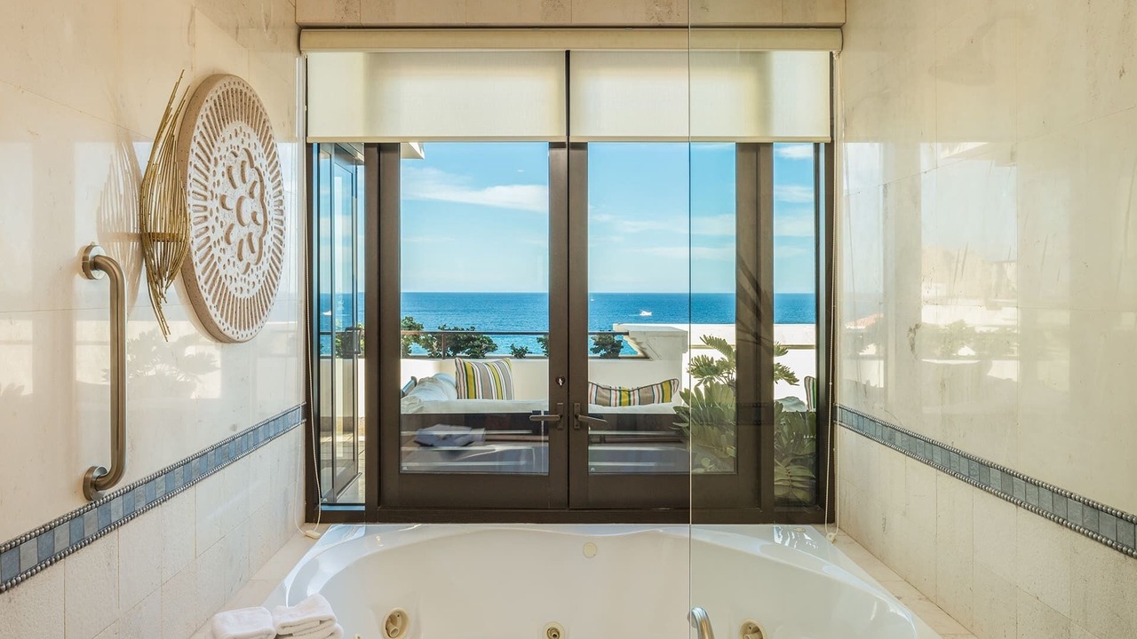 Photo of Bathroom in Marina