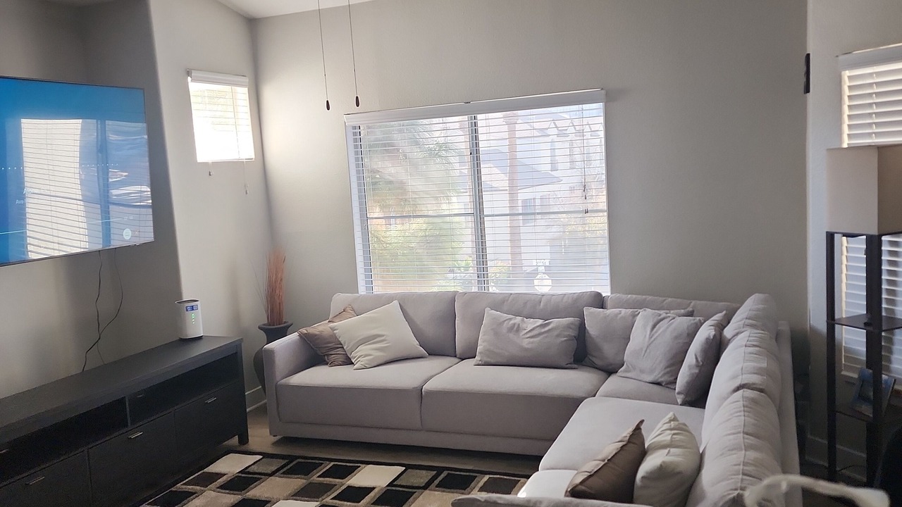 Photo of Livingroom in Evans Churchill