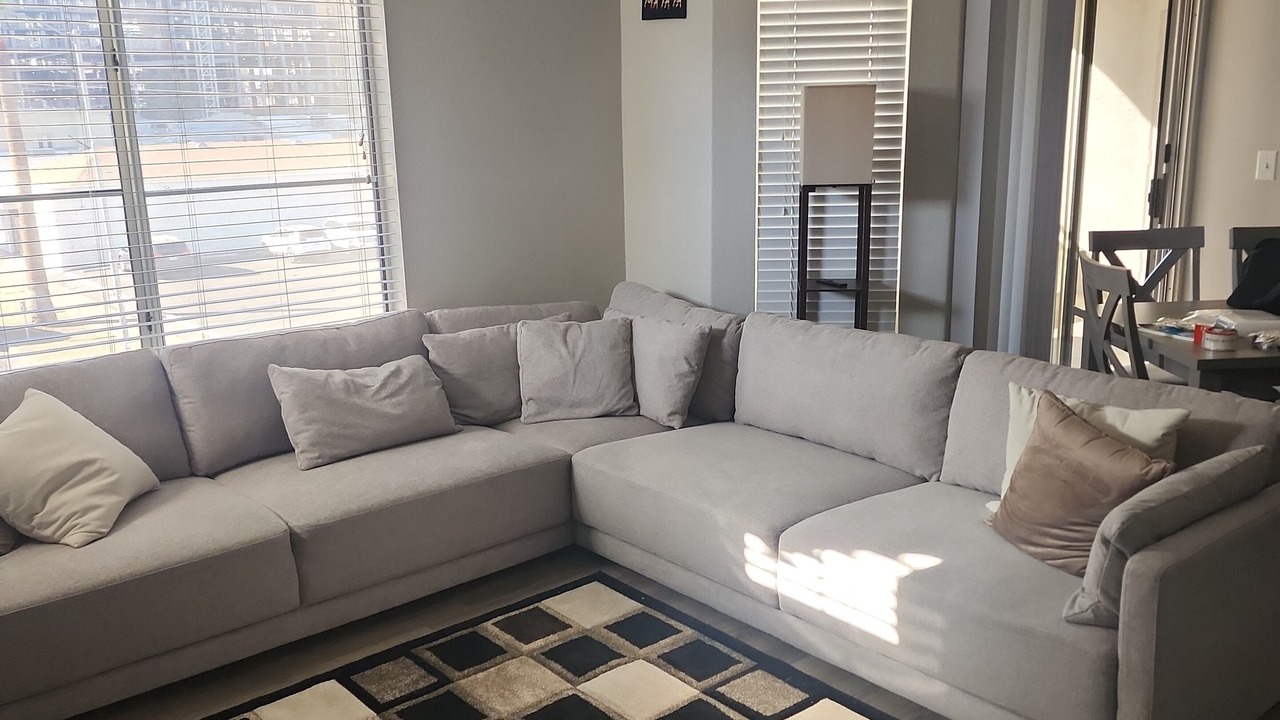 Photo of Livingroom in Evans Churchill