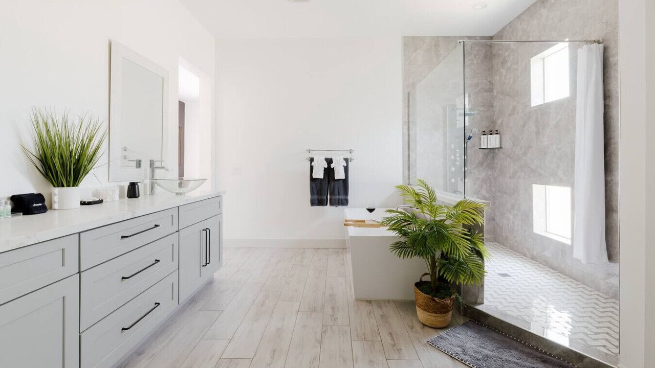 Photo of Bathroom in Cox Heights