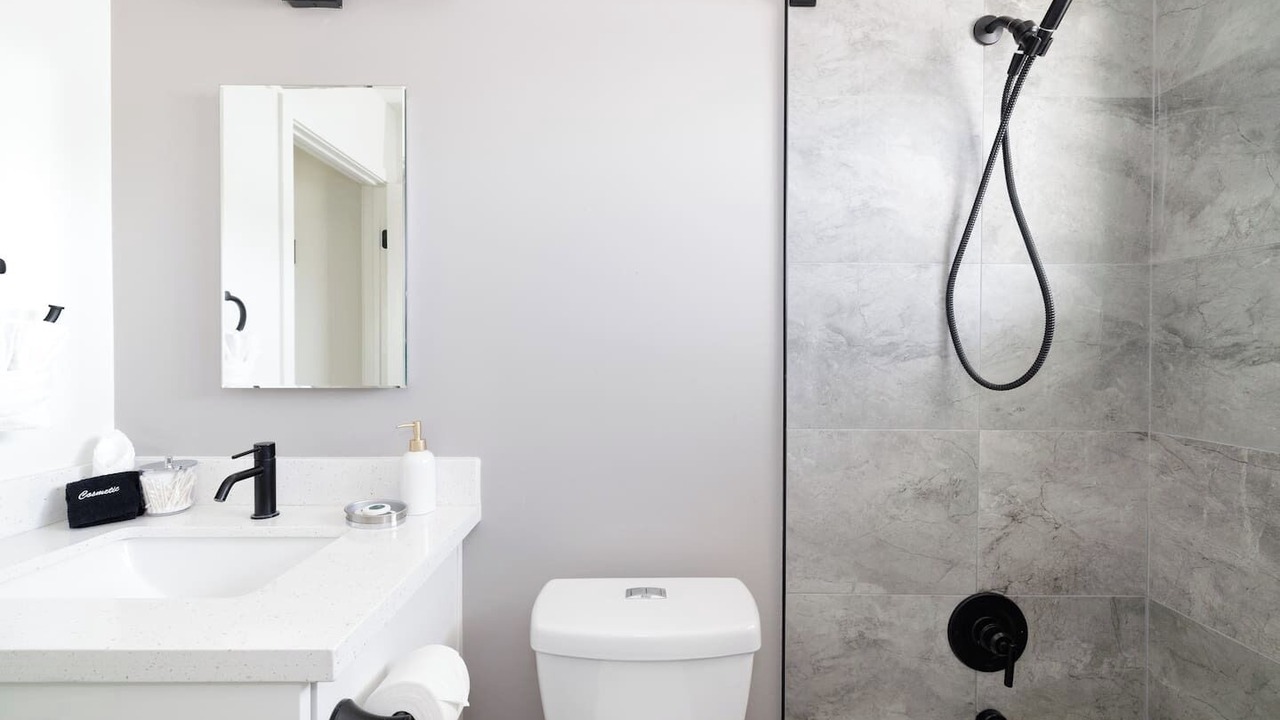 Photo of Bathroom in Papago Parkway