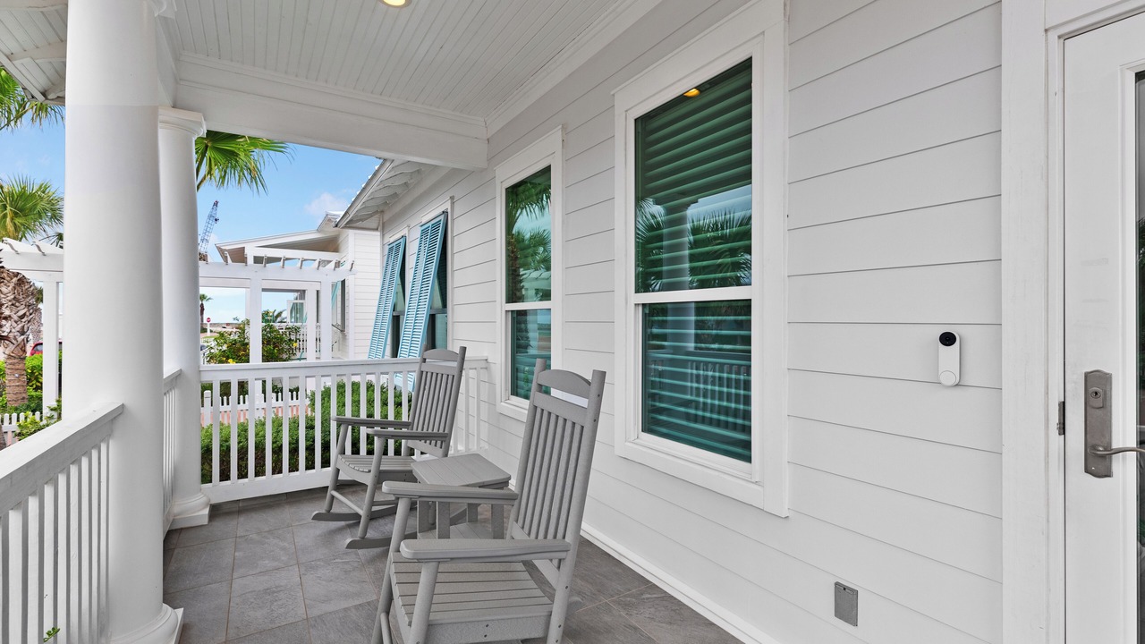 Photo of Patio Balcony in The Shores