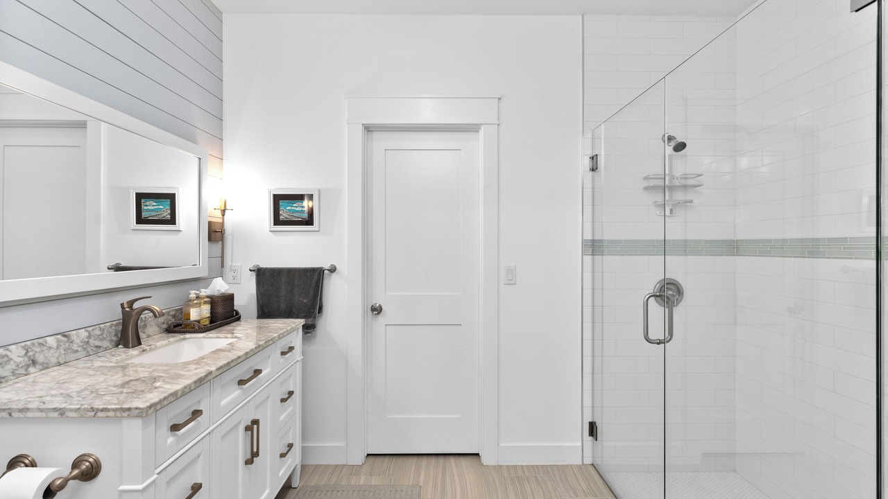 Photo of Bathroom in The Shores
