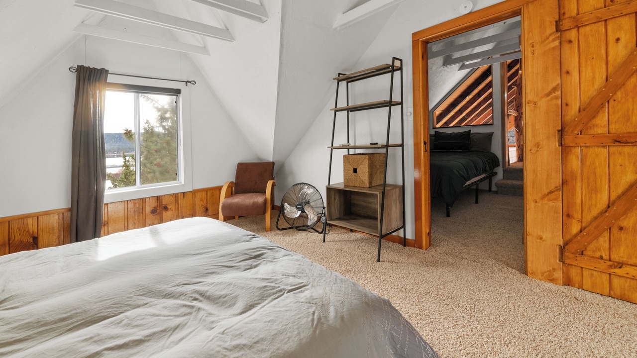 Photo of Bedroom in Fawnskin
