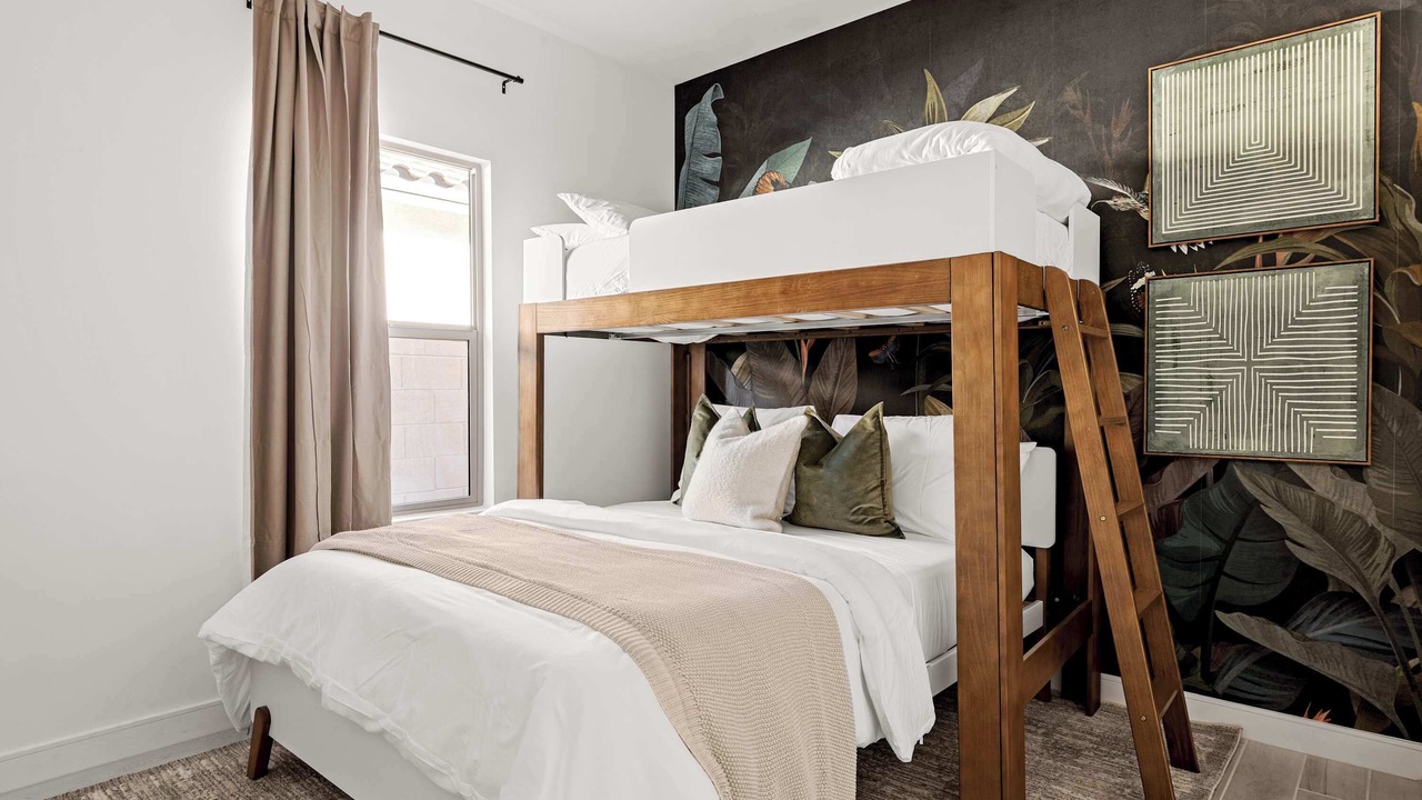 Photo of Bedroom in Glendale