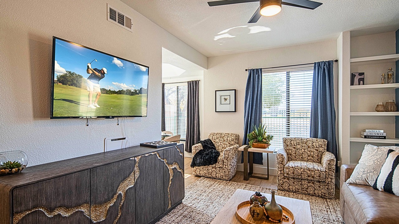 Photo of Livingroom in Kierland