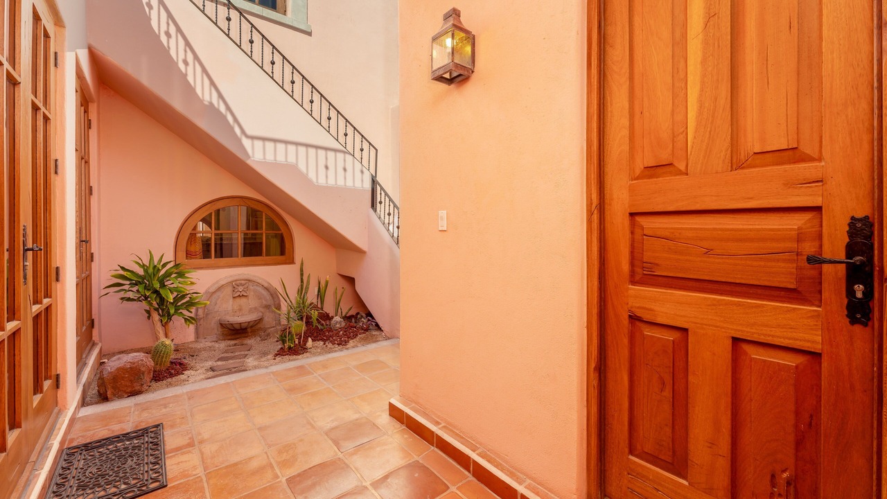 Photo of Bedroom in Nopolo