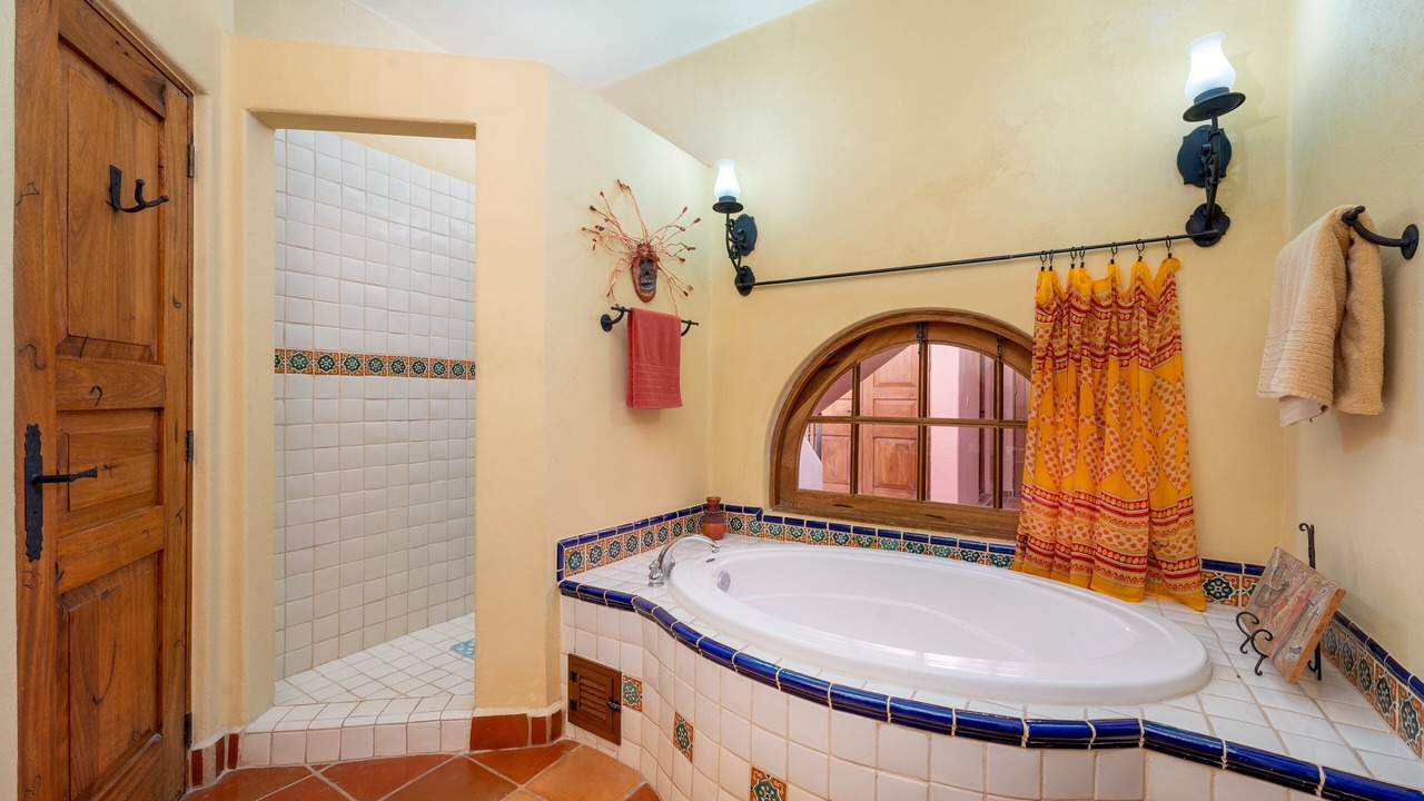 Photo of Bathroom in Nopolo