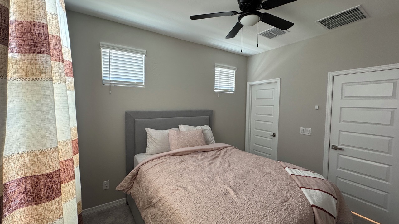 Photo of Bedroom in Laveen