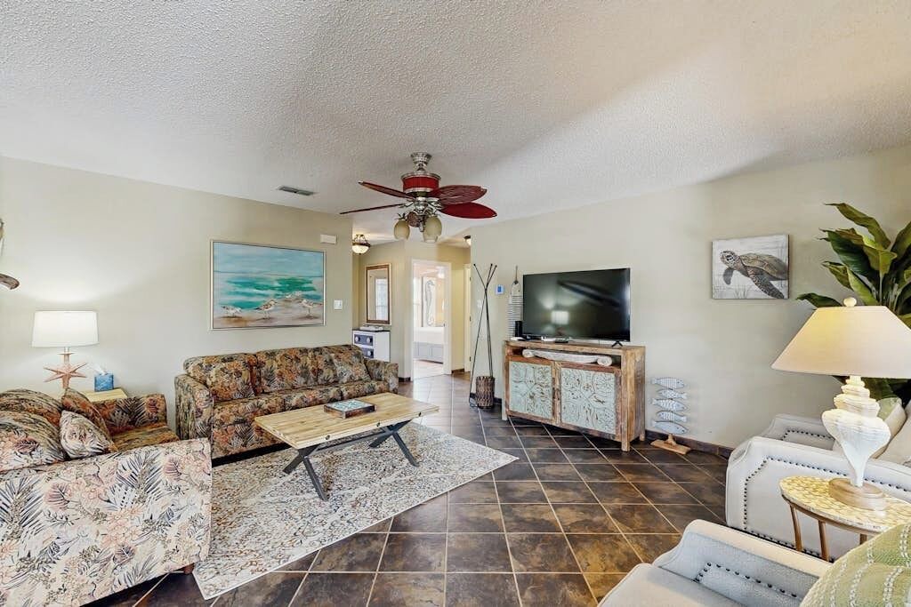 Photo of Livingroom in Laguna Vista