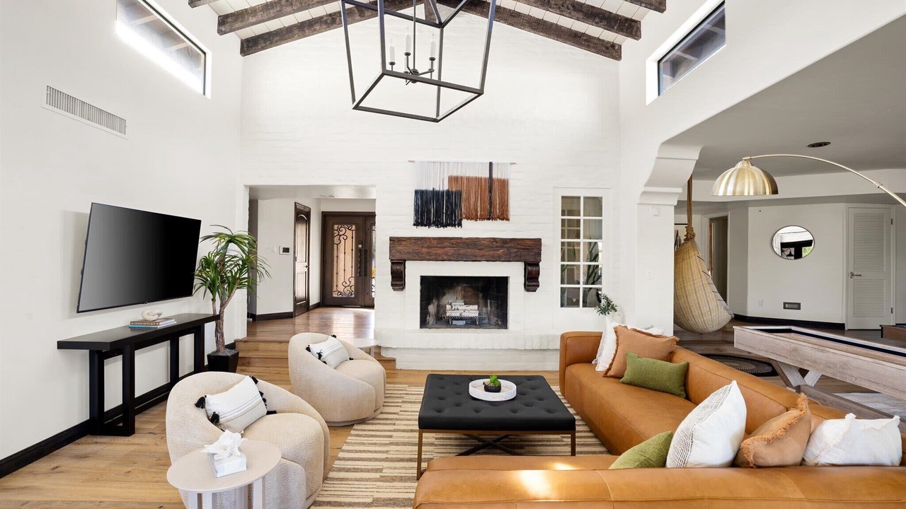 Photo of Livingroom in Paradise View Estates