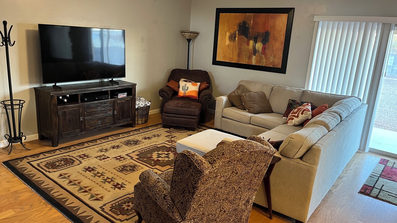 Photo of Livingroom in Eleven Mile Corner