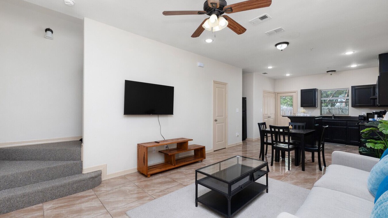 Photo of Livingroom in Pharr