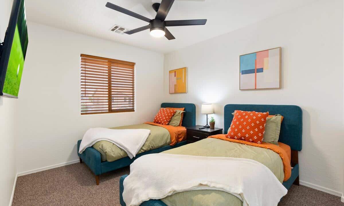 Photo of Bedroom in South Mountain