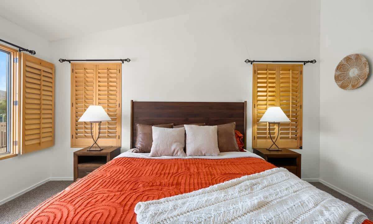 Photo of Bedroom in South Mountain