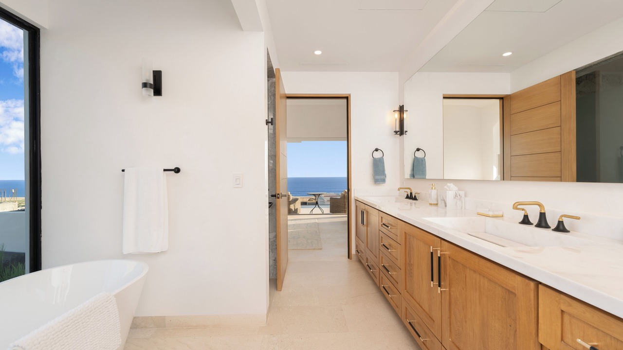 Photo of Bathroom in Sunset Beach