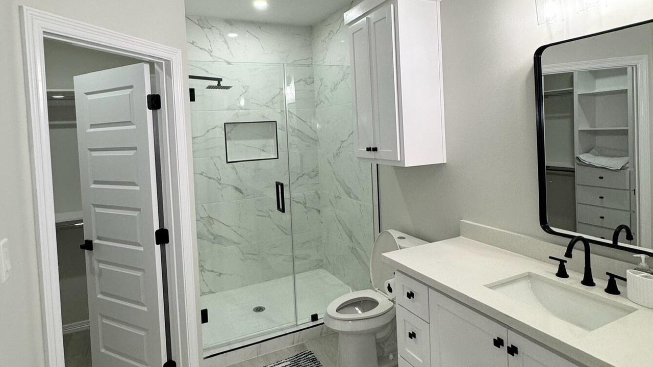 Photo of Bathroom in Brownsville