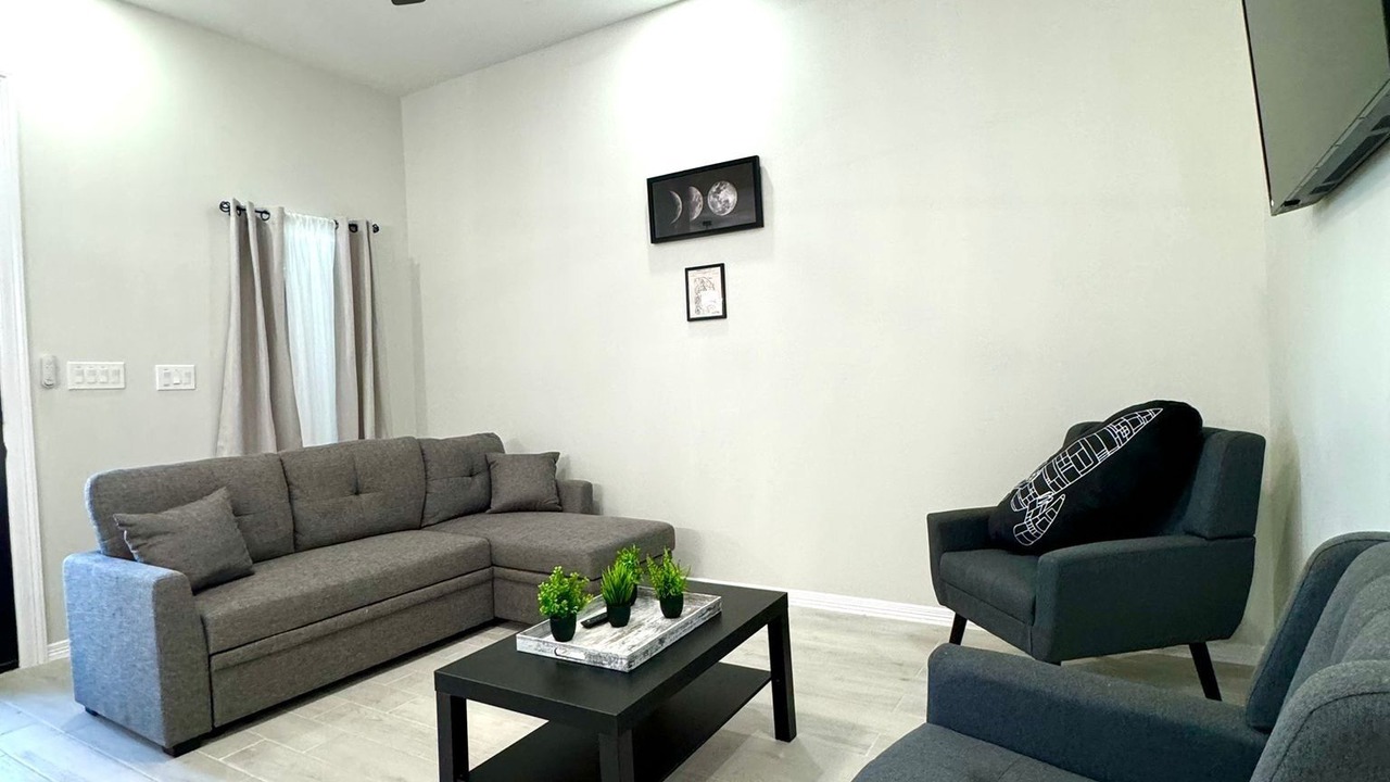 Photo of Livingroom in Brownsville