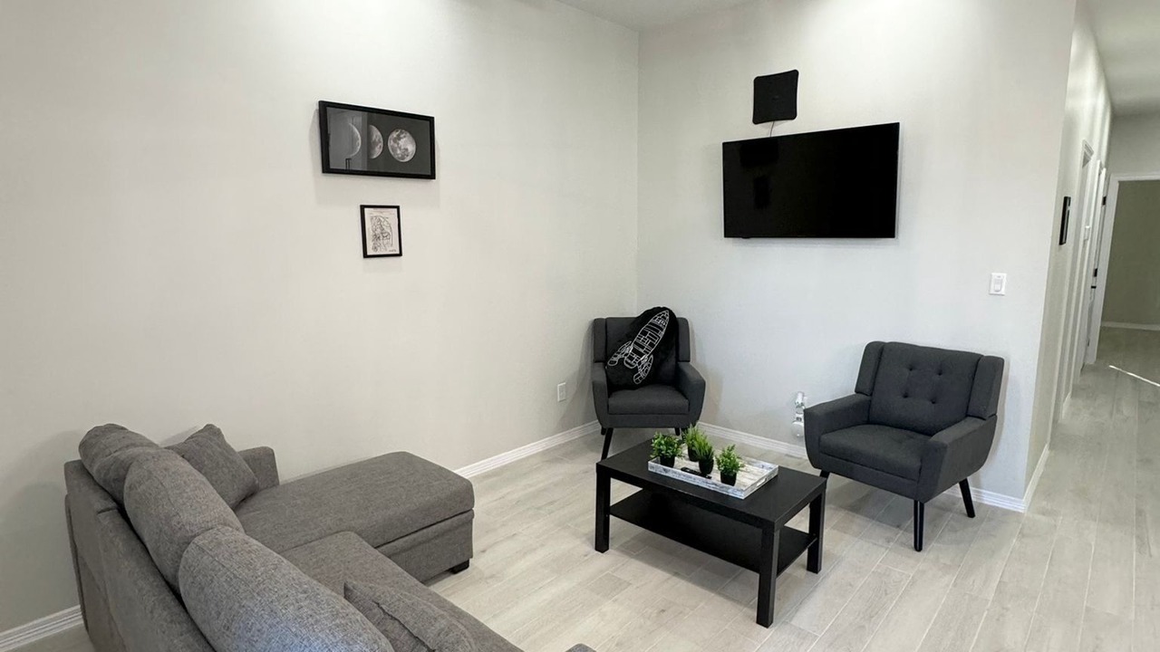 Photo of Livingroom in Brownsville