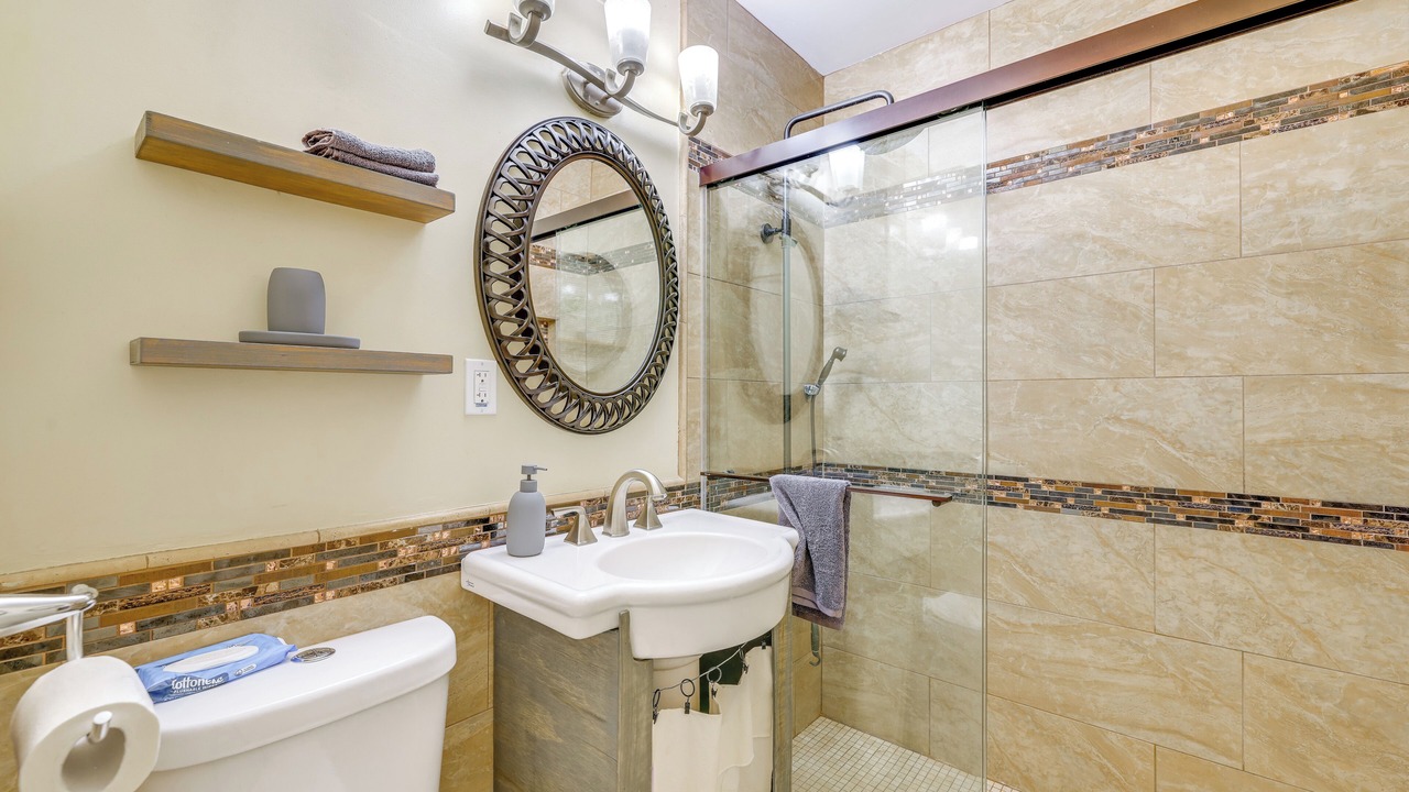 Photo of Bathroom in Alhambra