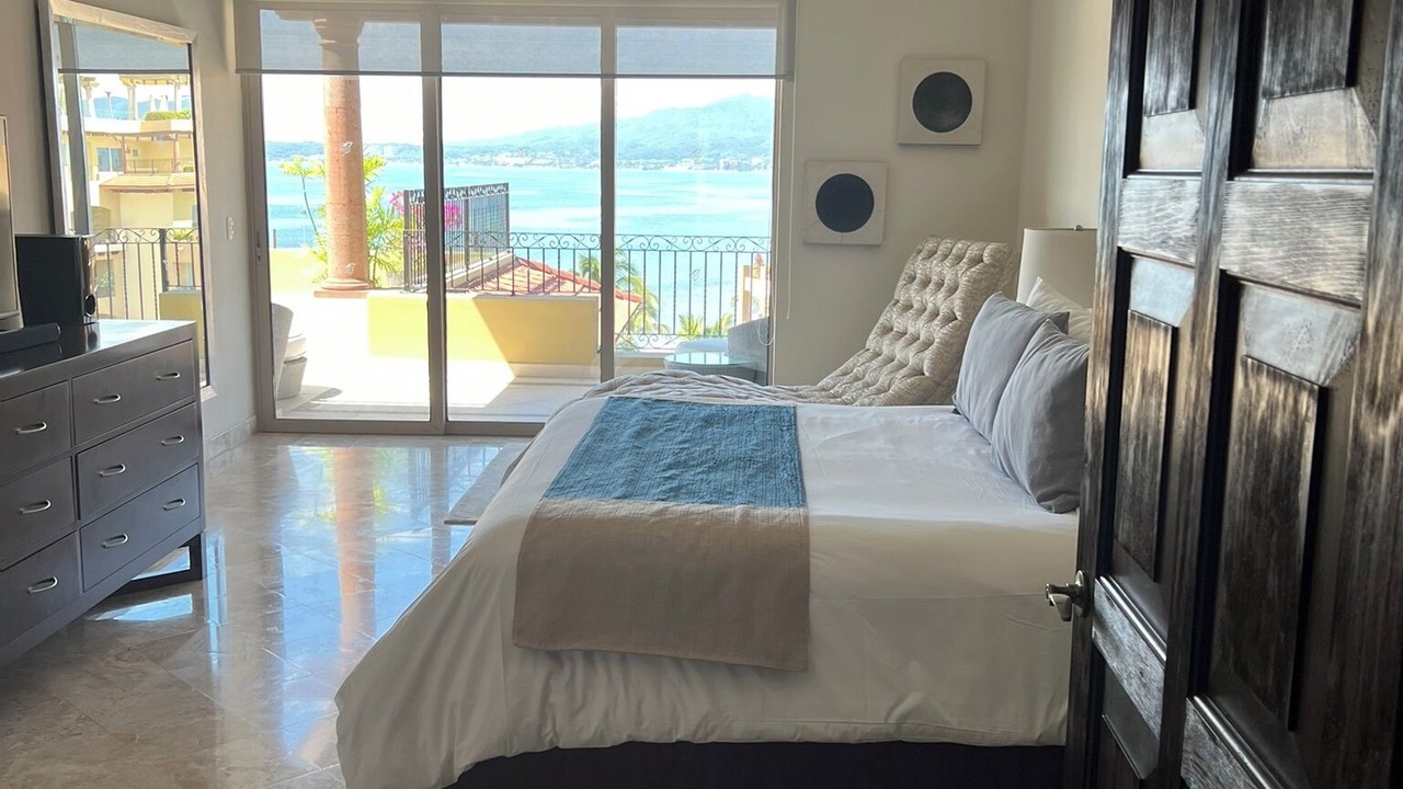 Photo of Bedroom in Flamingos