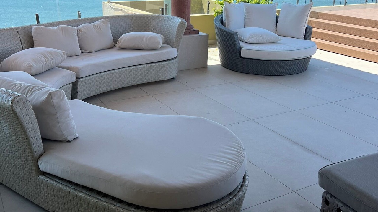 Photo of Patio Balcony in Flamingos
