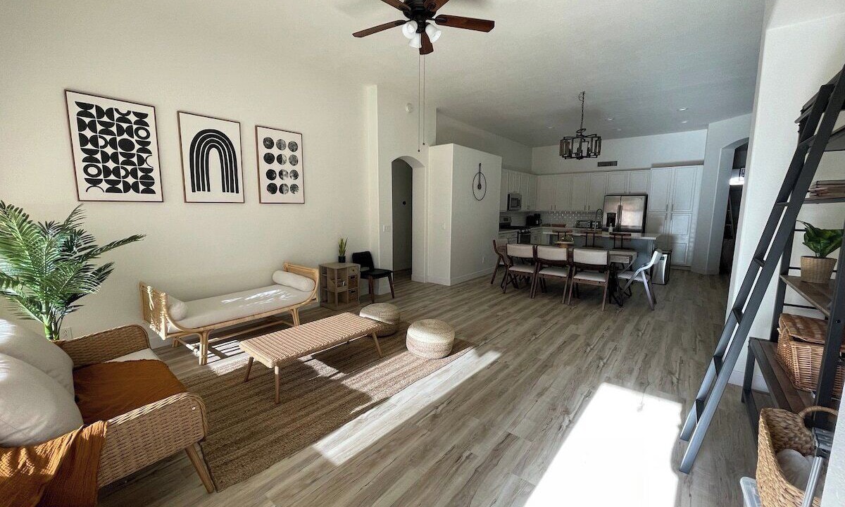 Photo of Livingroom in Chandler