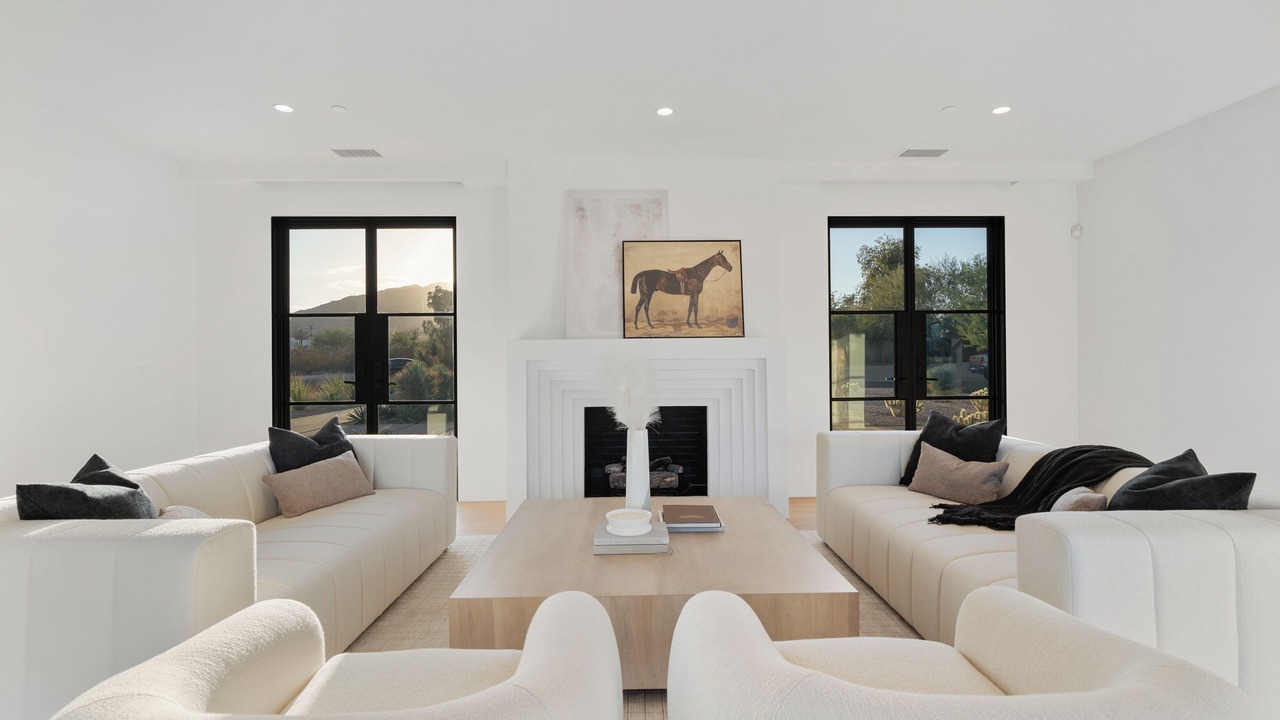 Photo of Livingroom in Paradise Valley