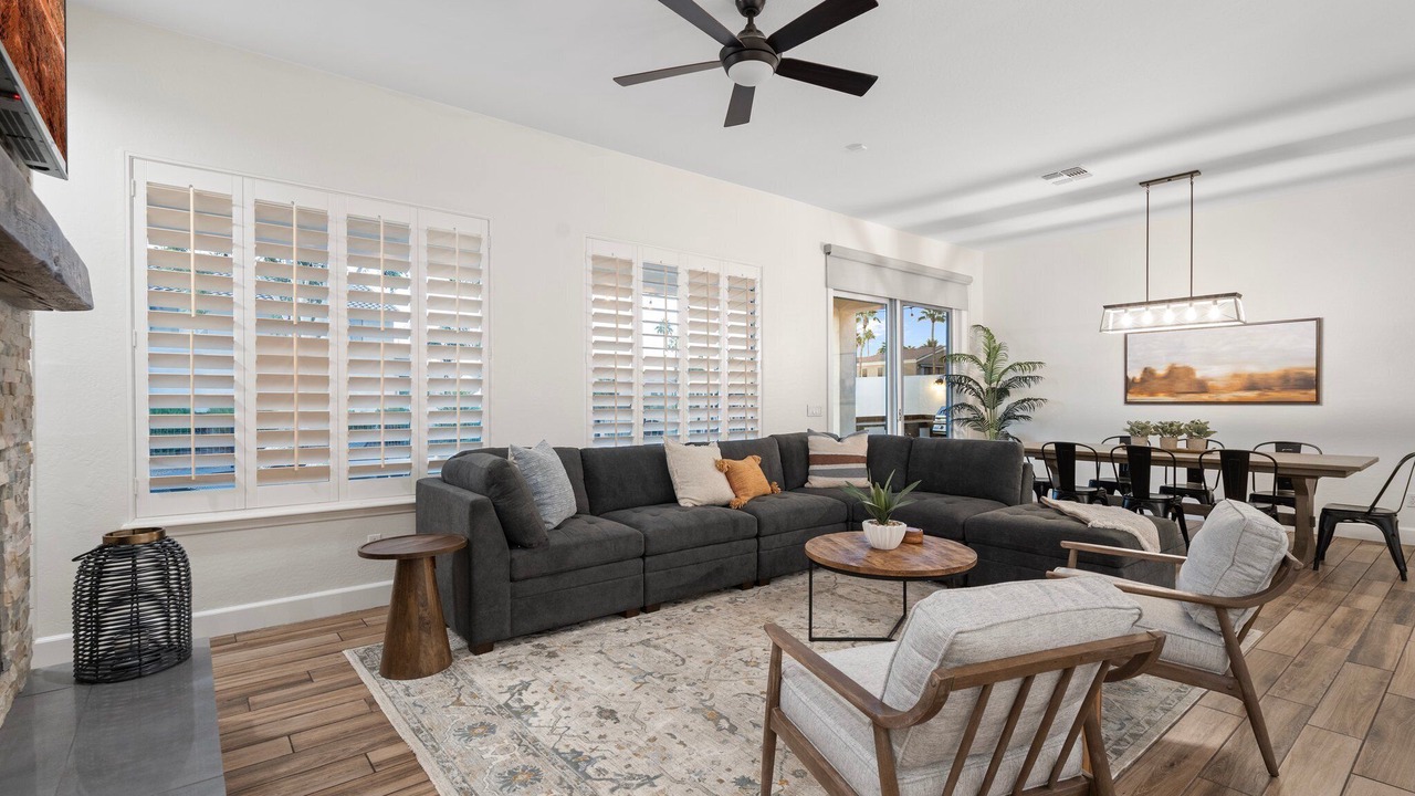 Photo of Livingroom in Fox Crossing