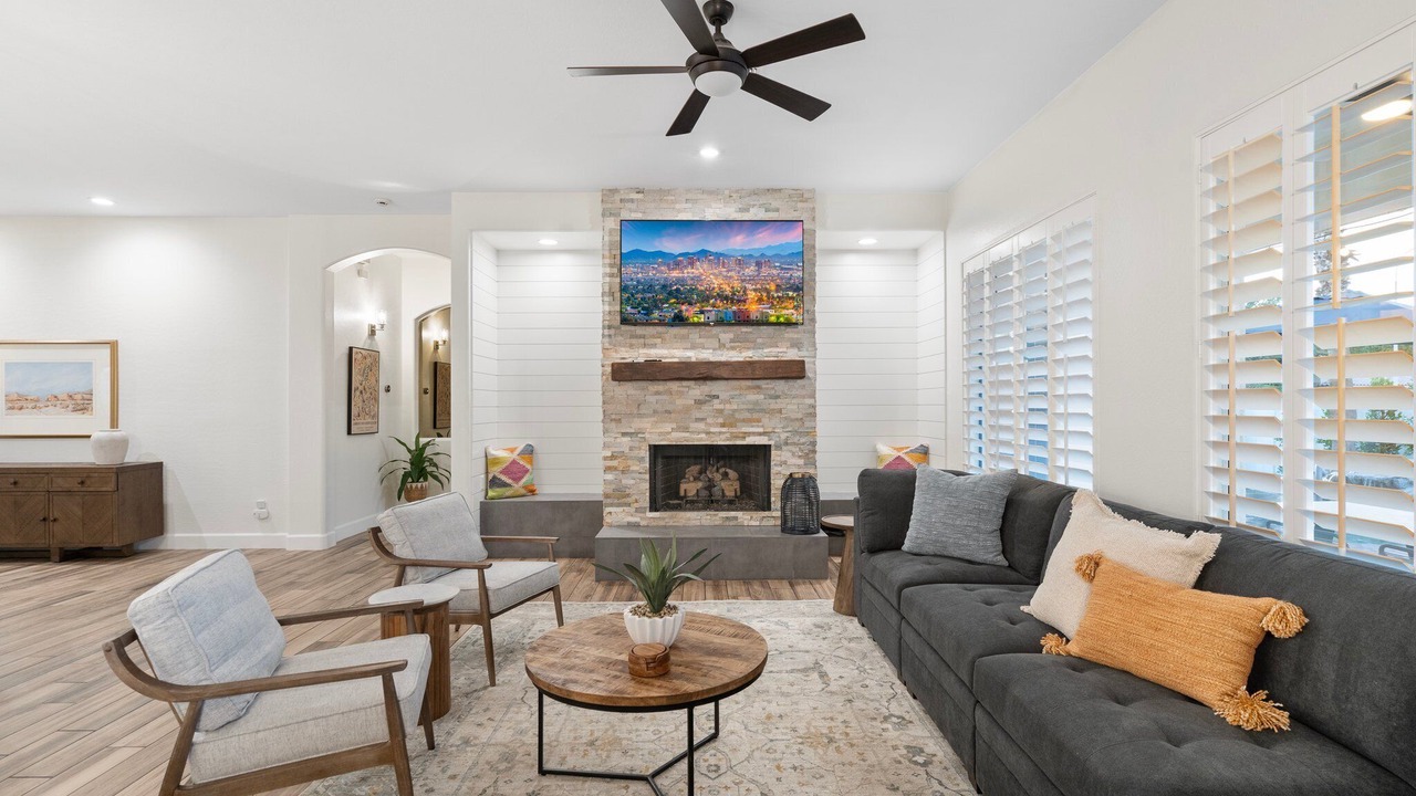 Photo of Livingroom in Fox Crossing
