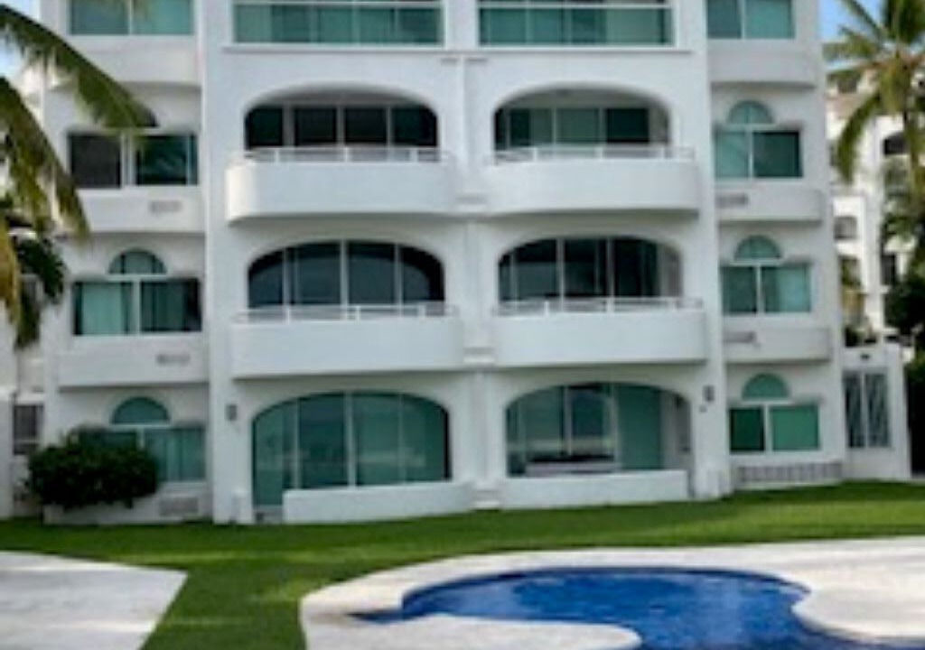 Photo of Outdoor in Club Santiago