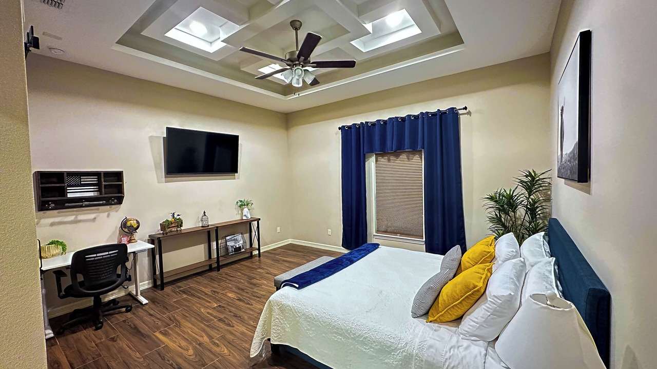 Photo of Bedroom in Edinburg