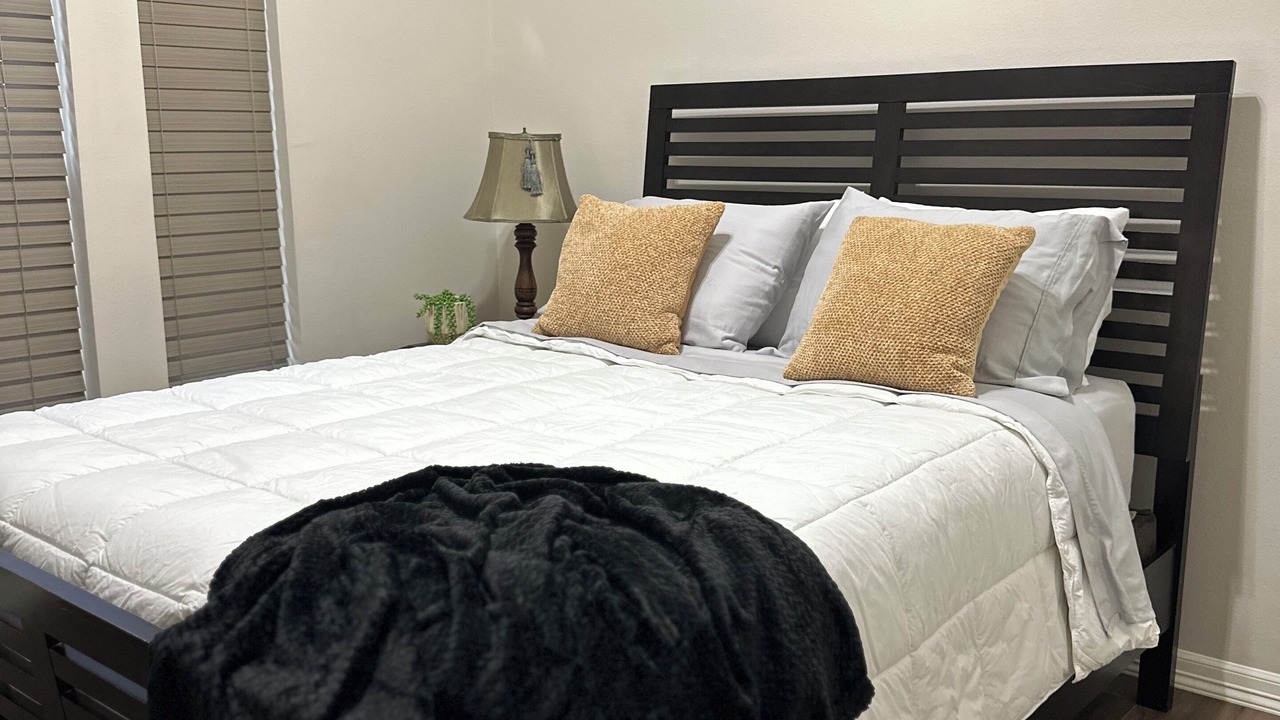 Photo of Bedroom in Edinburg
