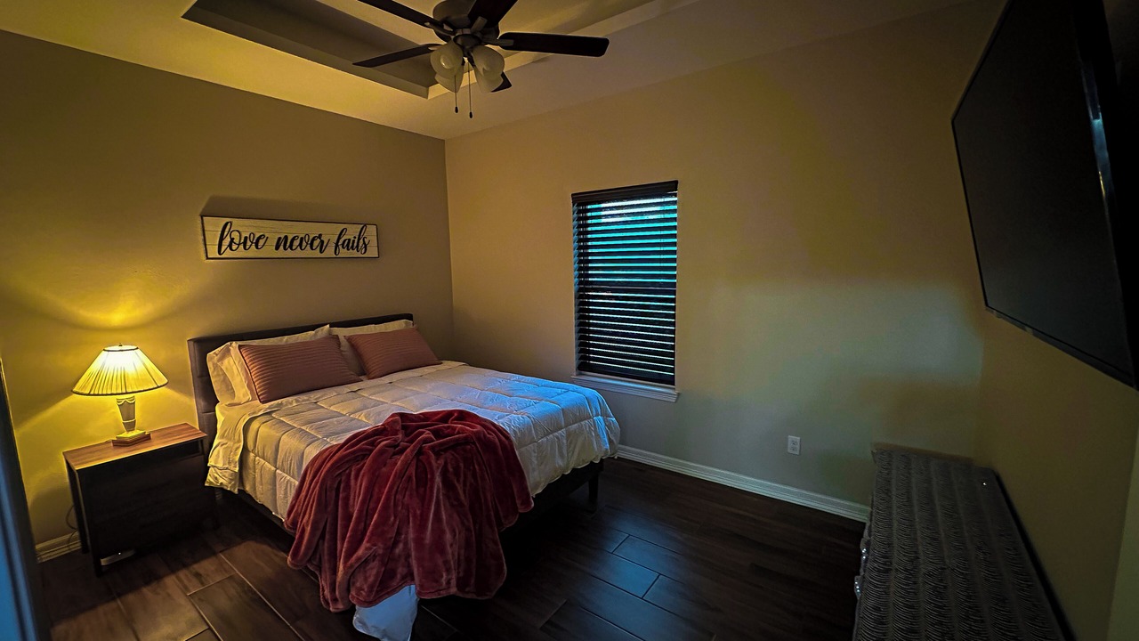 Photo of Bedroom in Edinburg