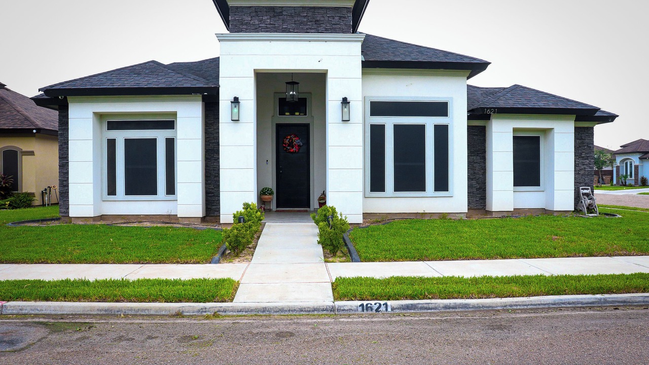 Photo of Outdoor in Edinburg