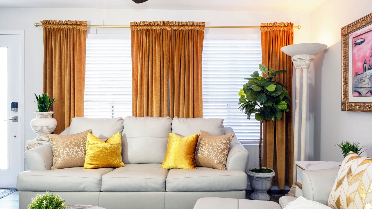 Photo of Livingroom in Brentwood-Cavalier