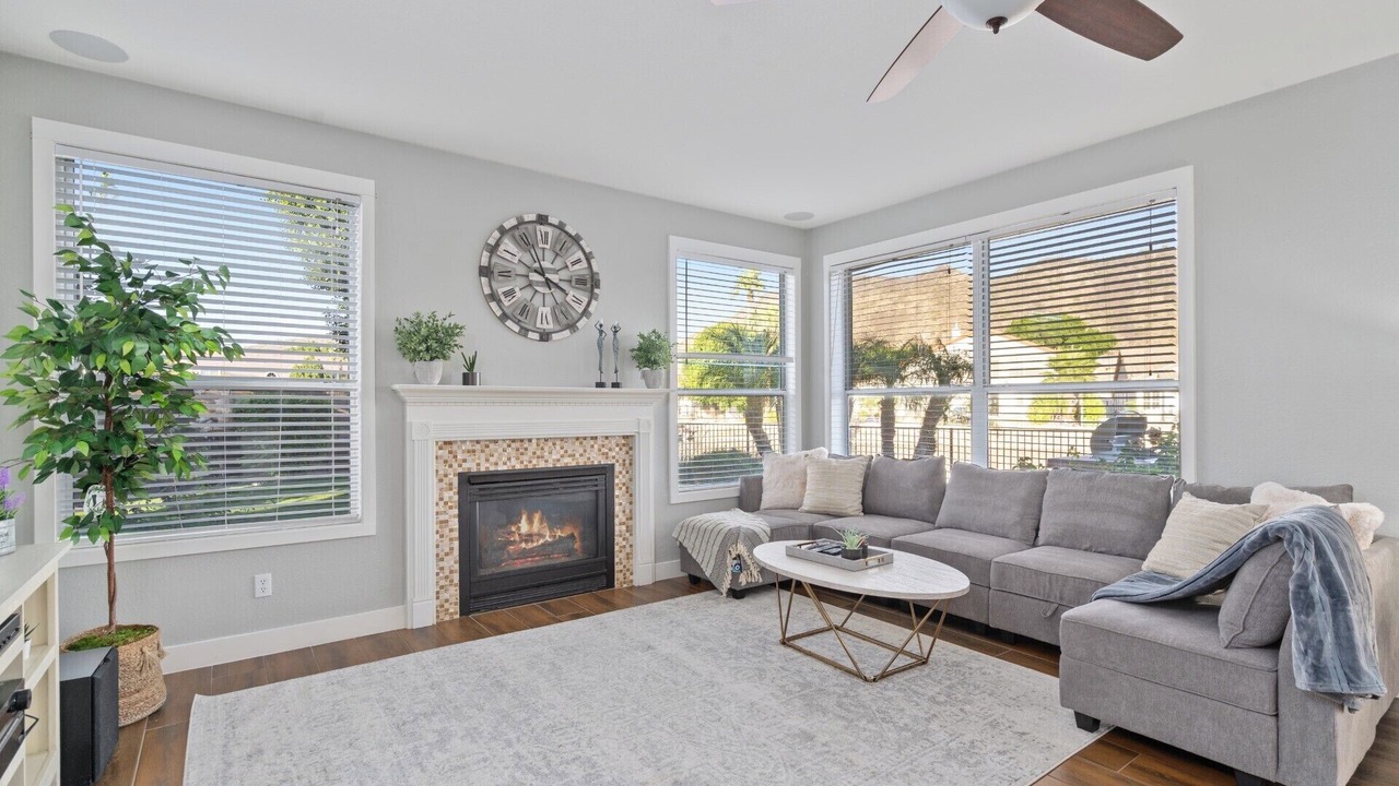 Photo of Livingroom in Arrowhead Lakes