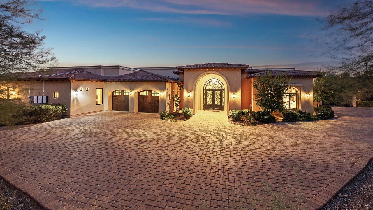 Photo of Outdoor in Paradise Hills