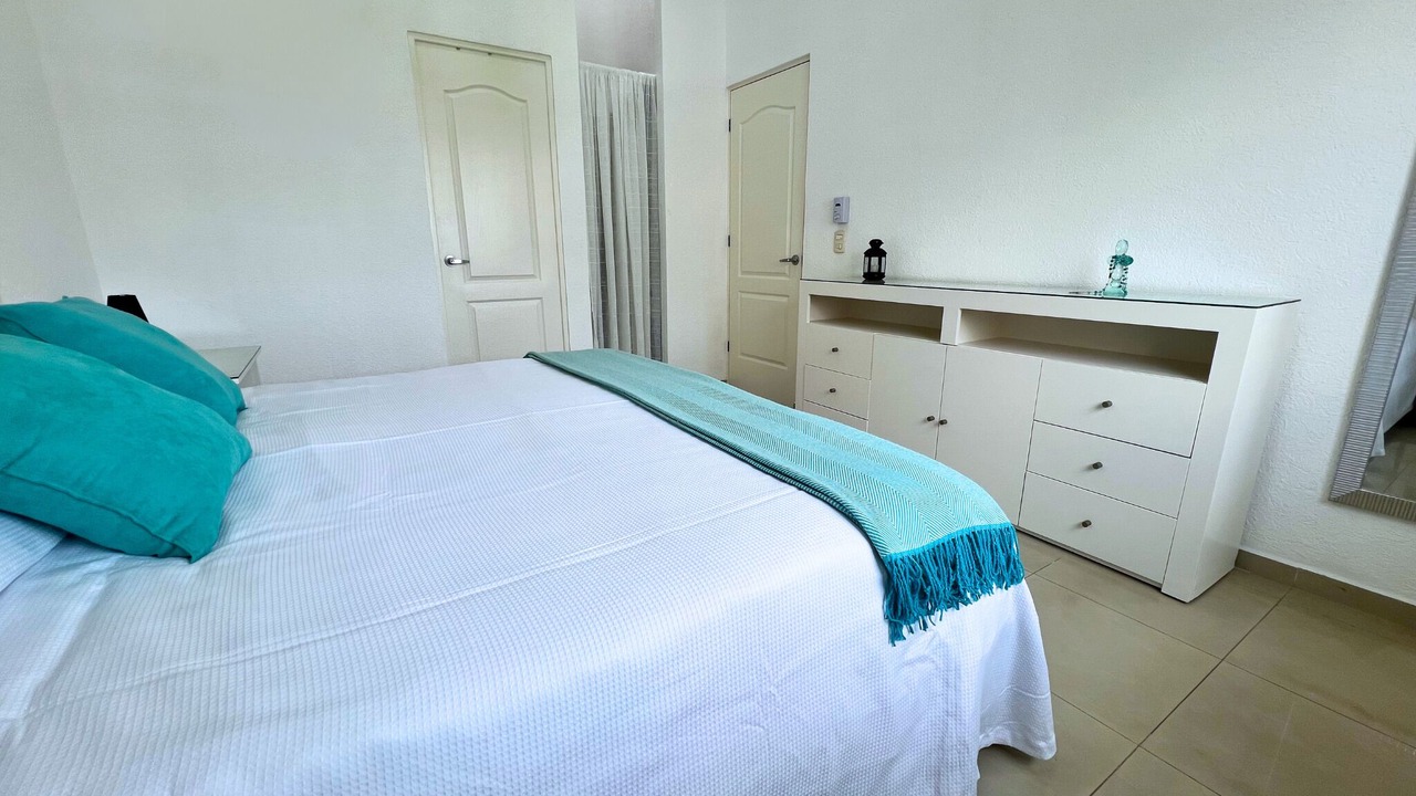 Photo of Bedroom in Puerto Marques