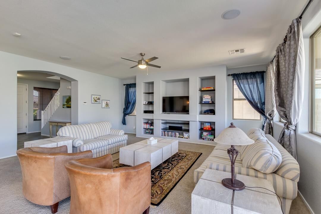 Photo of Livingroom in Rovey Farm Estates