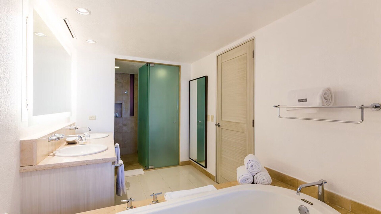 Photo of Bathroom in Maneadero