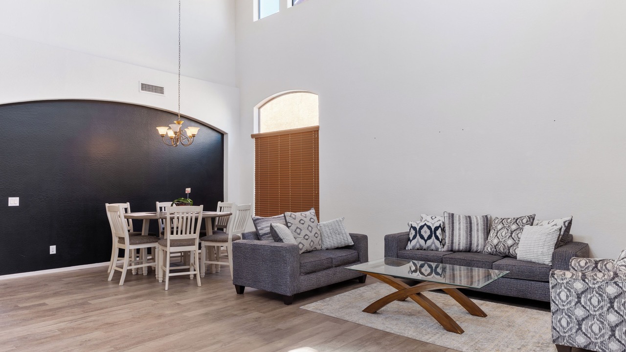 Photo of Livingroom in Dobbins Point
