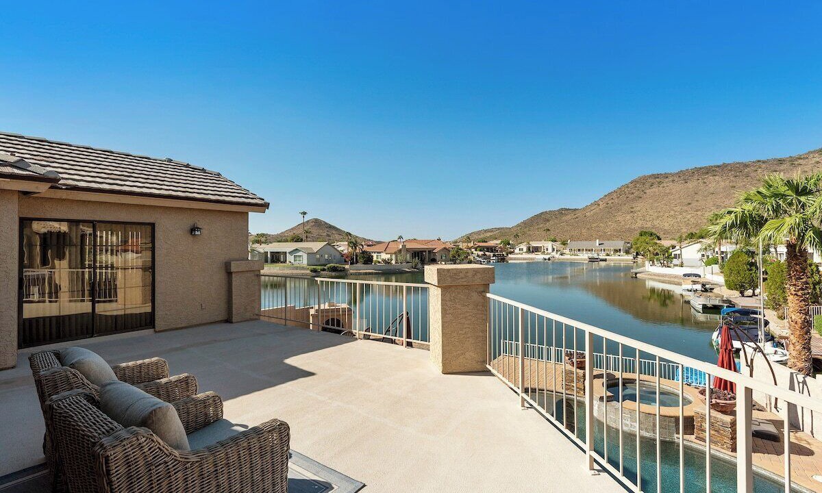 Photo of Patio Balcony in Arrowhead Lakes