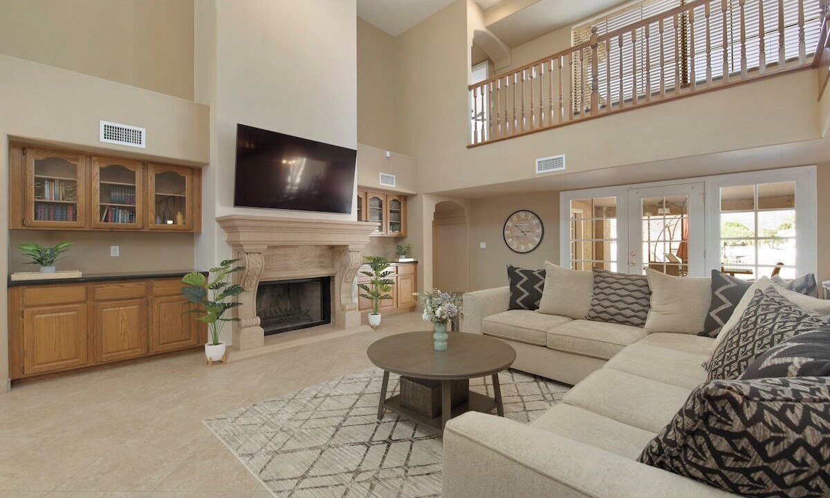 Photo of Livingroom in Arrowhead Lakes
